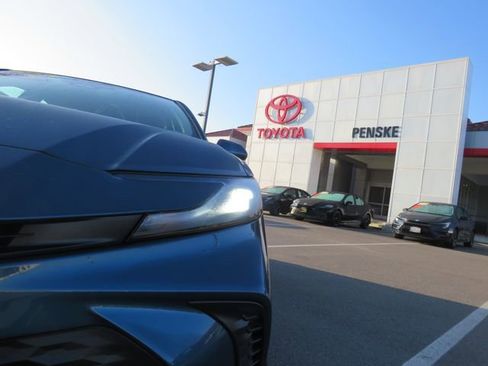 Certified 2026 Toyota Camry SE image 4