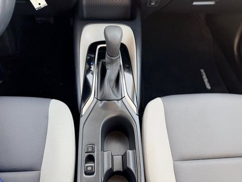 Used 2023 Toyota Corolla LE image 18