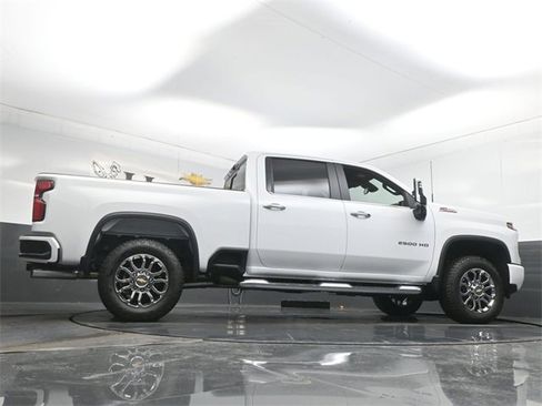 New 2026 Chevrolet Silverado 2500 LT w/ Z71 Chrome Sport Edition image 31