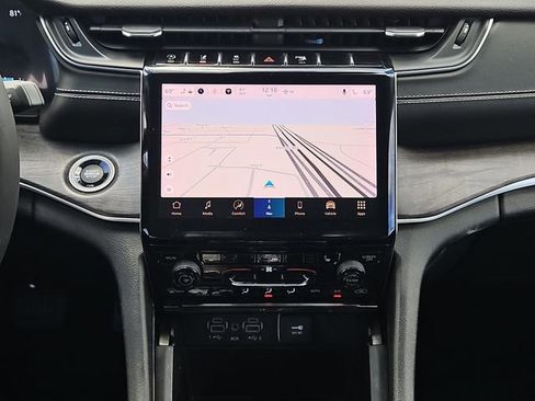 Used 2023 Jeep Grand Cherokee L Limited w/ Trailer Tow Group (B) image 20