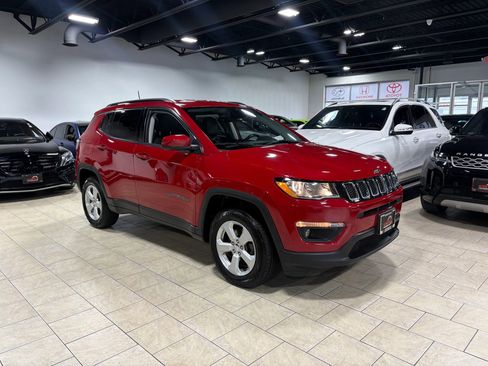 Used 2018 Jeep Compass Latitude w/ Popular Equipment Group image 13