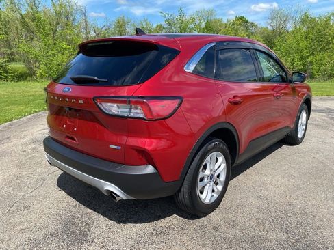 Used 2020 Ford Escape SE AWD/4WD image 3