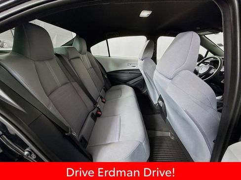 Certified 2025 Toyota Corolla SE image 28