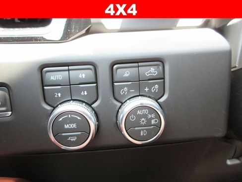 Certified 2026 GMC Sierra 3500 Denali Ultimate AWD/4WD image 34