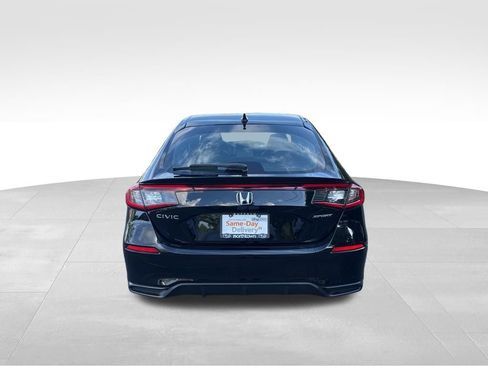 Used 2022 Honda Civic Sport image 6
