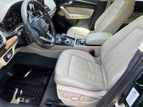 Used 2019 Audi Q5 2.0T Premium Plus w/ Premium Plus Package AWD/4WD image 11