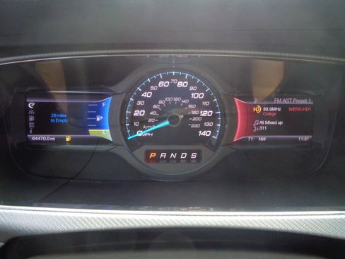 Used 2013 Ford Taurus SHO AWD/4WD image 8