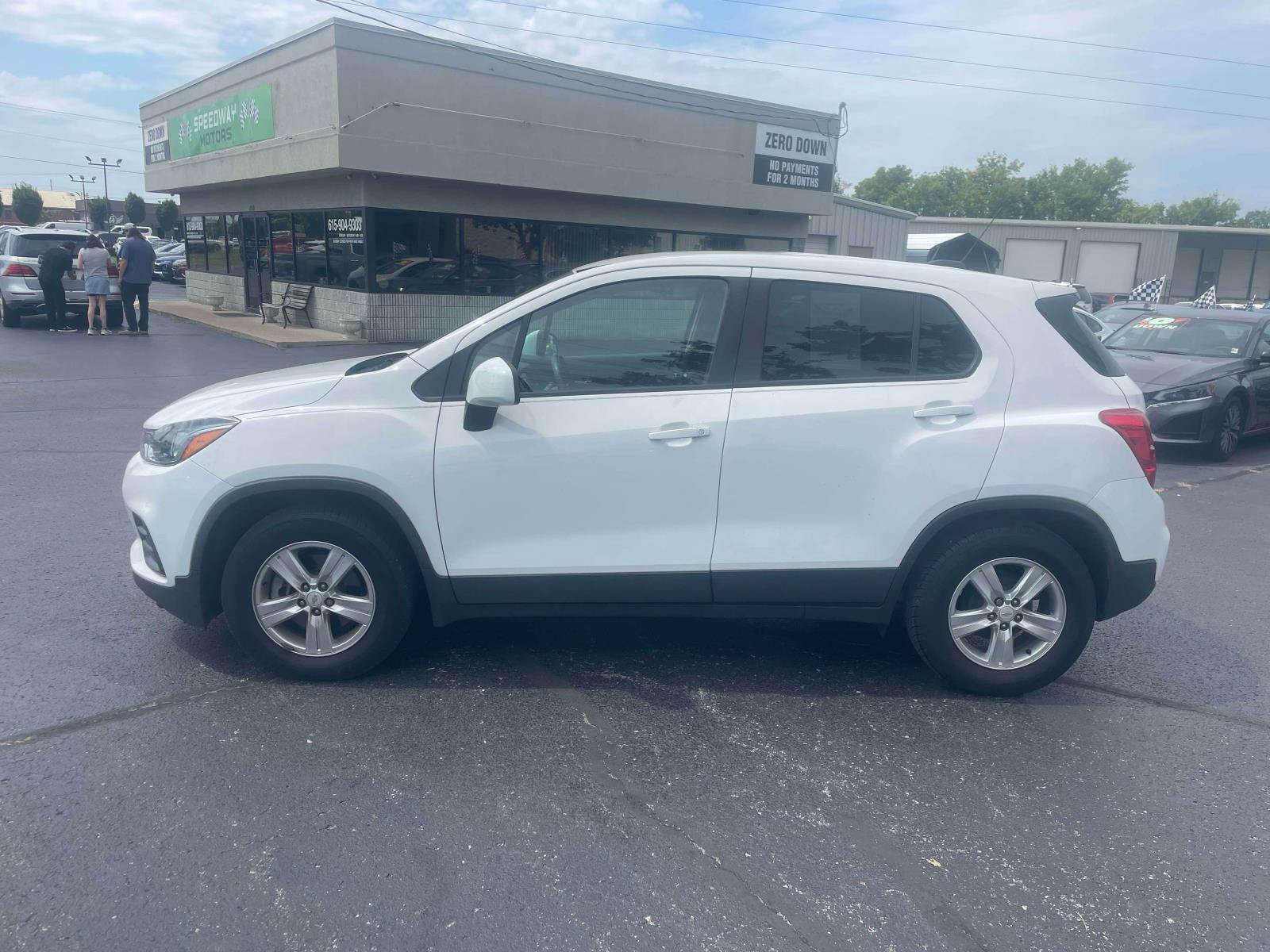 Used 2019 Chevrolet Trax LS w/ Tint and Cruise Package FWD image 4