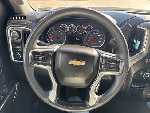 Used 2020 Chevrolet Silverado 1500 LT image 9