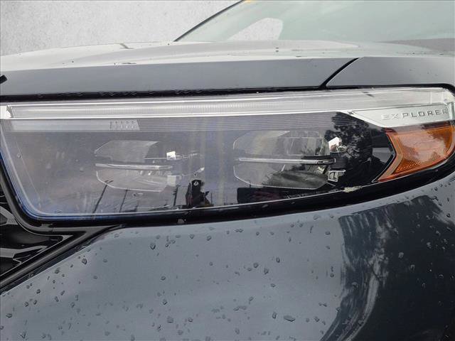 Used 2023 Ford Explorer ST w/ Equipment Group 401A AWD/4WD image 2