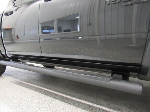 Used 2022 RAM 1500 Classic Warlock w/ Electronics Group AWD/4WD image 22