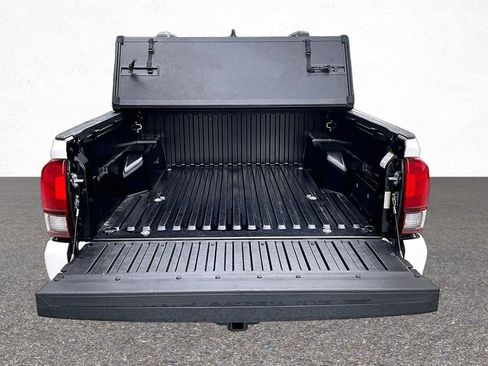 Certified 2023 Toyota Tacoma SR AWD/4WD image 28