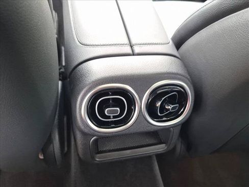 Certified 2026 Mercedes-Benz GLC 300 4MATIC image 17