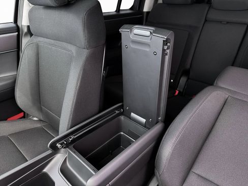 New 2026 Hyundai Santa Fe SE image 19