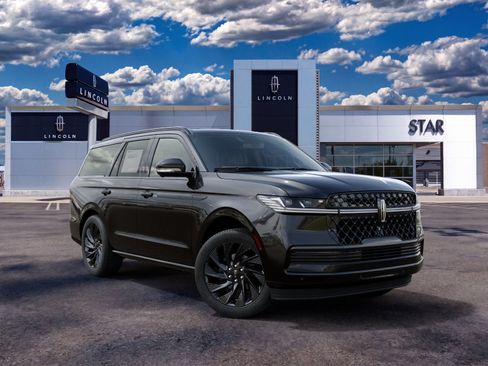 New 2027 Lincoln Navigator Reserve w/ Jet Appearance Package AWD/4WD image 4