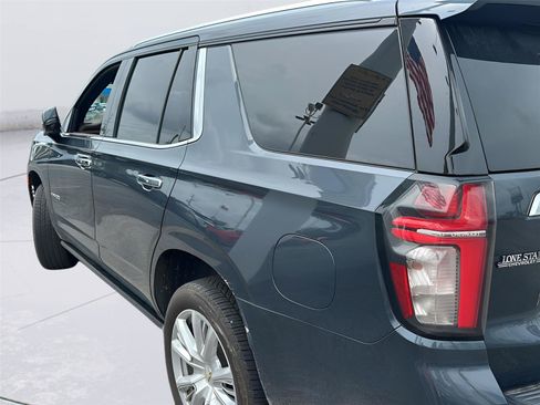 Used 2021 Chevrolet Tahoe High Country w/ Premium Package AWD/4WD image 4