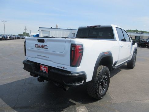 Certified 2024 GMC Sierra 2500 AT4X AWD/4WD image 6
