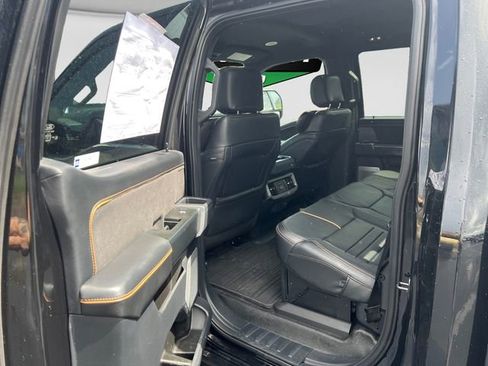 Used 2024 Ford F350 Platinum w/ FX4 Off-Road Package AWD/4WD image 33