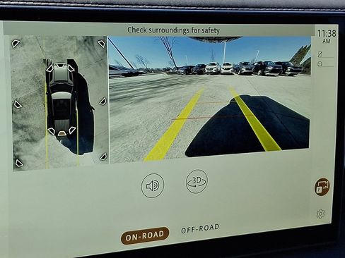 Used 2025 Land Rover Defender 110 S image 19