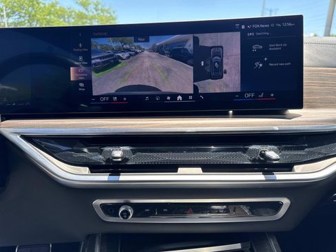 Certified 2024 BMW X7 xDrive40i w/ Executive Package AWD/4WD image 27