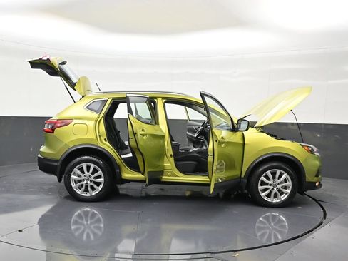 Used 2021 Nissan Rogue Sport SV FWD image 32
