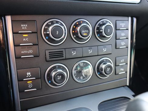 Used 2010 Land Rover Range Rover Supercharged AWD/4WD image 30