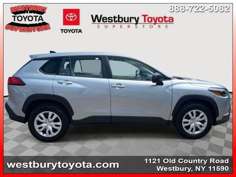 Certified 2024 Toyota Corolla Cross L AWD/4WD image 6