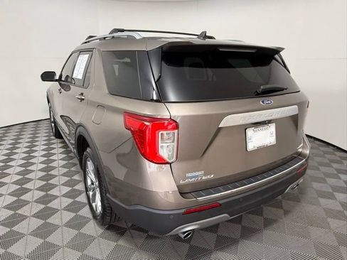 Used 2021 Ford Explorer Limited w/ Equipment Group 301A image 4
