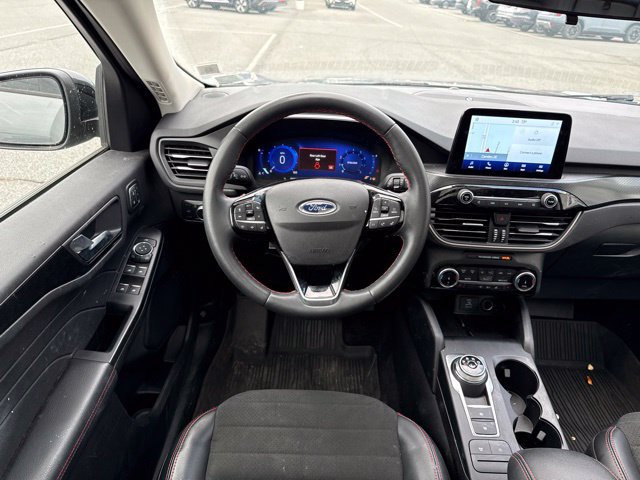 Used 2022 Ford Escape SEL w/ SEL Stealth AWD Package image 13