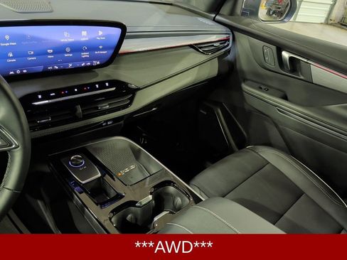 Certified 2025 Buick Enclave Preferred image 21