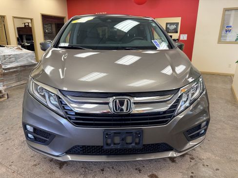 Used 2019 Honda Odyssey EX image 2