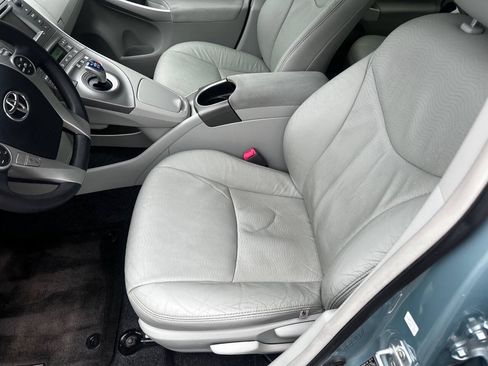 Used 2013 Toyota Prius Two FWD image 14