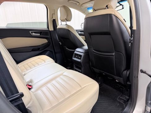 Used 2017 Ford Edge SEL w/ Equipment Group 201A AWD/4WD image 29