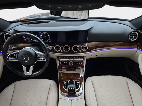 Used 2020 Mercedes-Benz E 350 4MATIC Sedan image 12