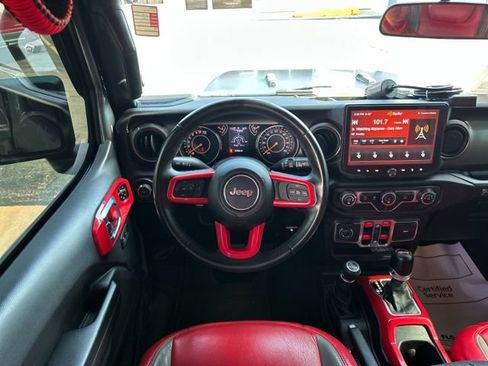 Used 2018 Jeep Wrangler Unlimited Sport S AWD/4WD image 32