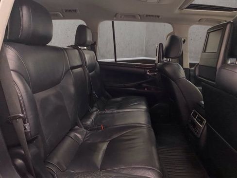 Used 2014 Lexus LX 570 4WD image 24
