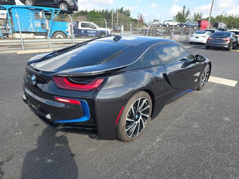 Used 2015 BMW i8 image 3