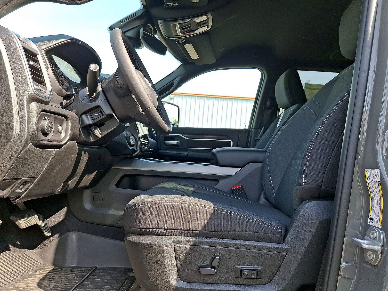New 2026 RAM 3500 Big Horn AWD/4WD image 14
