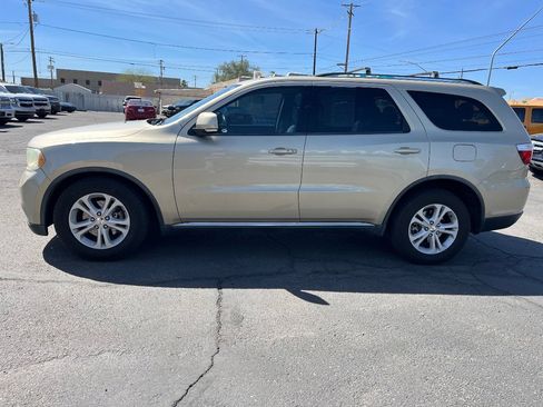 Used 2011 Dodge Durango Crew image 6