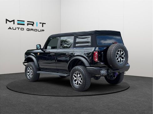 Used 2023 Ford Bronco Badlands AWD/4WD image 7