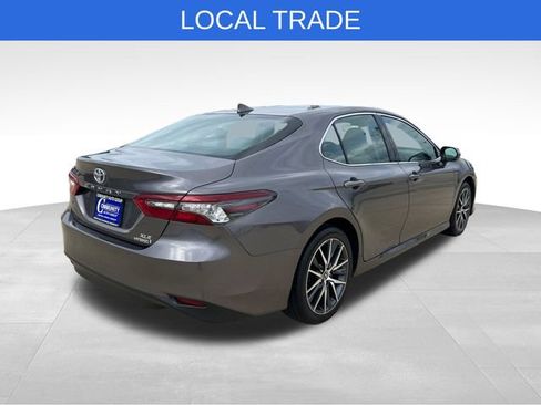 Used 2023 Toyota Camry XLE w/ Cold Weather Package FWD image 7