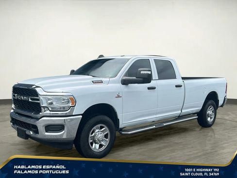 Used 2024 RAM 3500 Tradesman w/ Chrome Appearance Group AWD/4WD image 2
