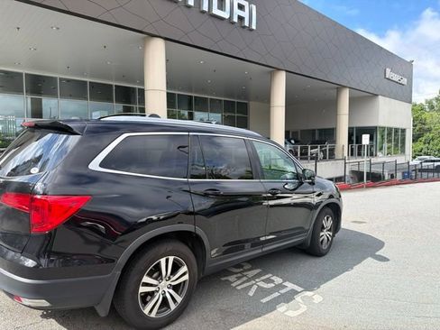 Used 2017 Honda Pilot EX-L image 4