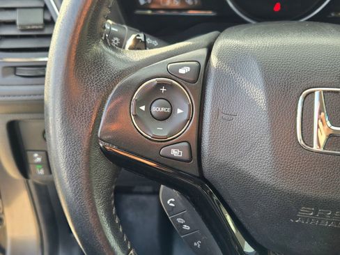 Used 2019 Honda HR-V EX-L image 38