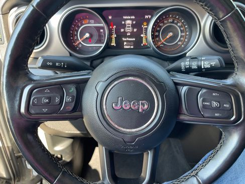 Used 2020 Jeep Wrangler Sport image 15
