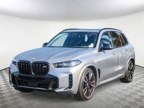 Used 2025 BMW X5 M60i image 3