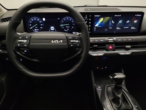 Used 2025 Kia K4 EX FWD image 22