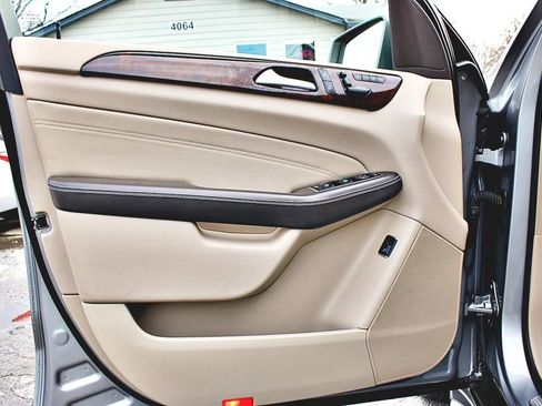 Used 2014 Mercedes-Benz ML 350 4MATIC image 27