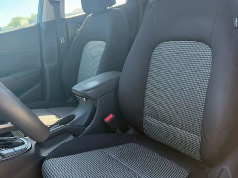 Used 2019 Hyundai Kona SE AWD/4WD image 11