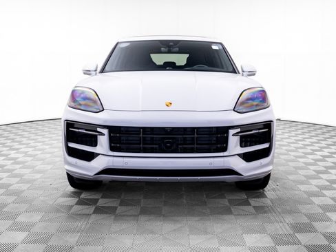 Used 2026 Porsche Cayenne GTS AWD/4WD image 8